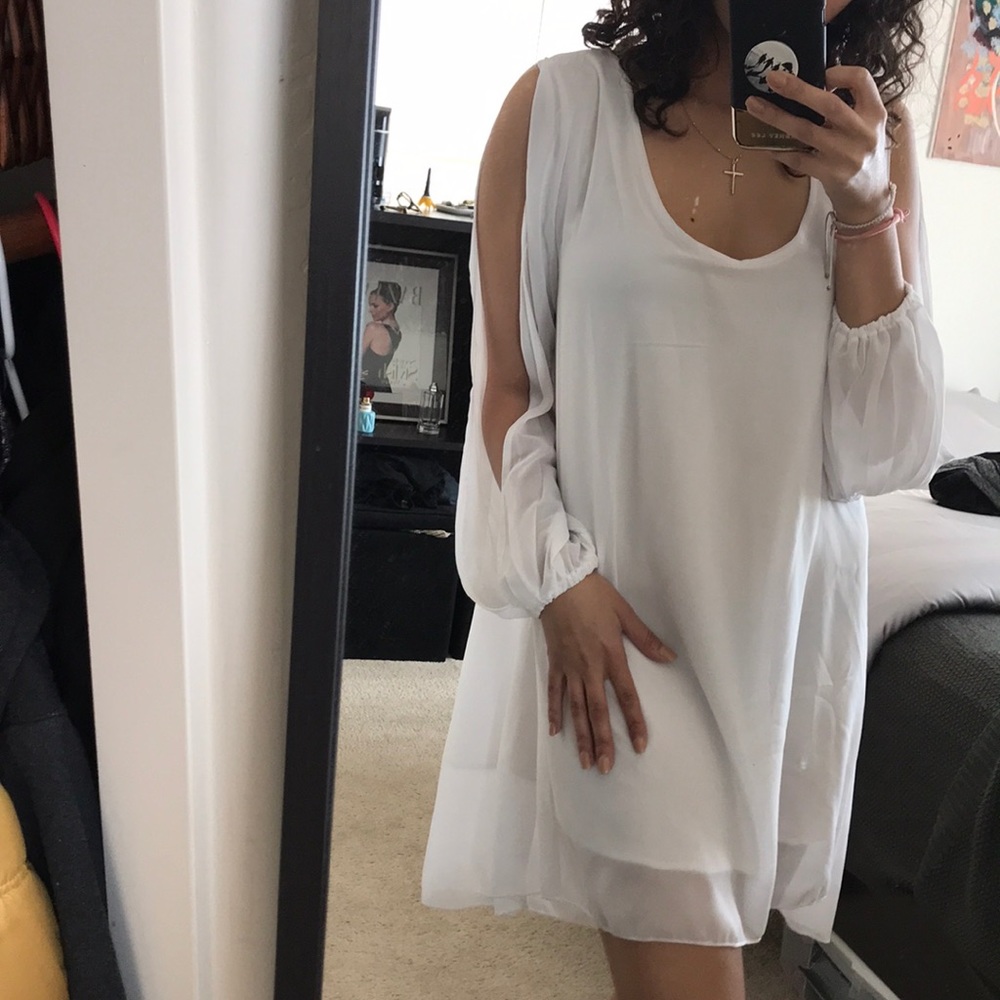 Open arm long sleeve dress